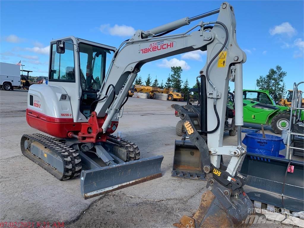 Takeuchi TB235-2 Minigravemaskiner
