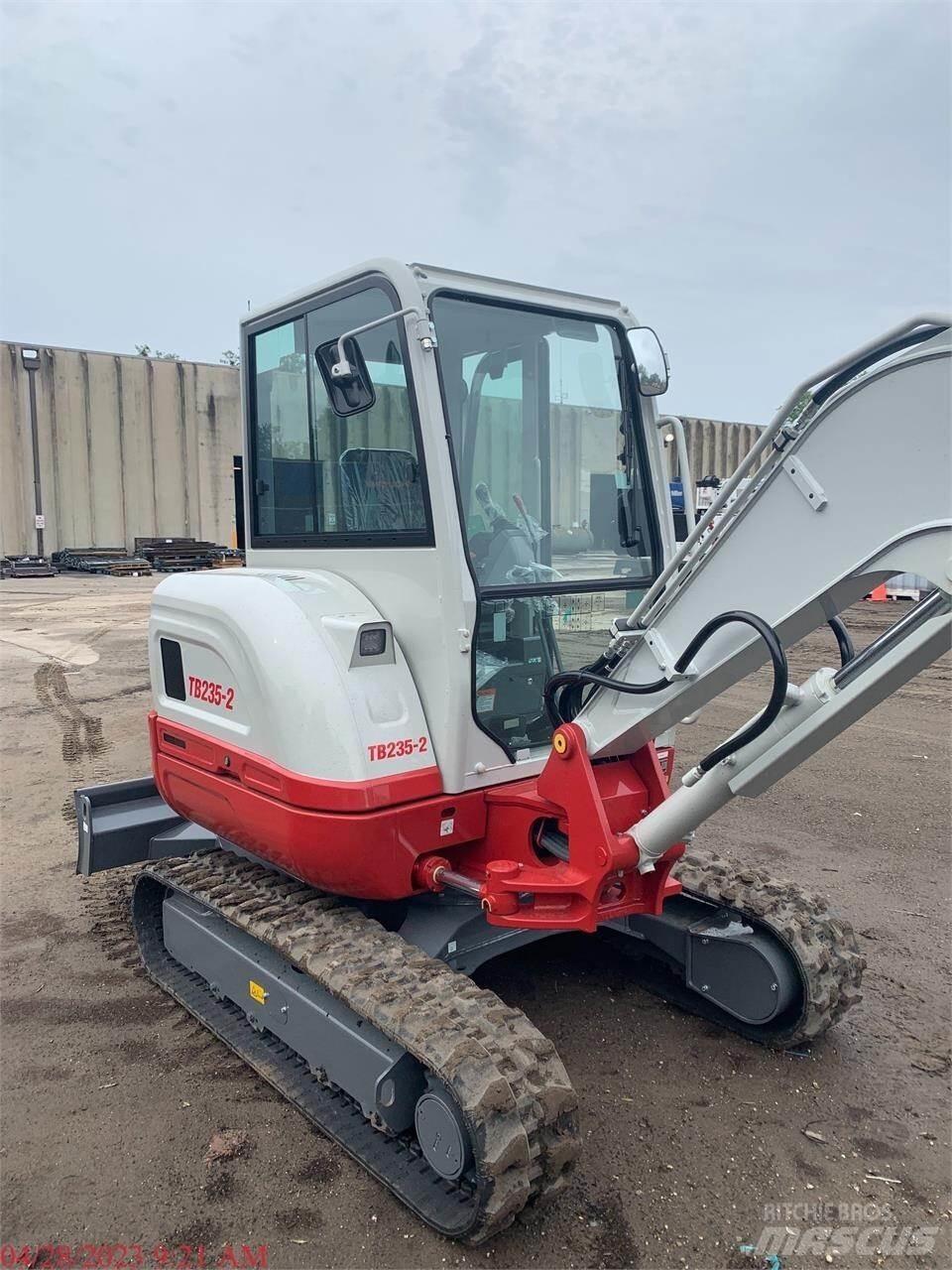 Takeuchi TB235-2 Minigravemaskiner