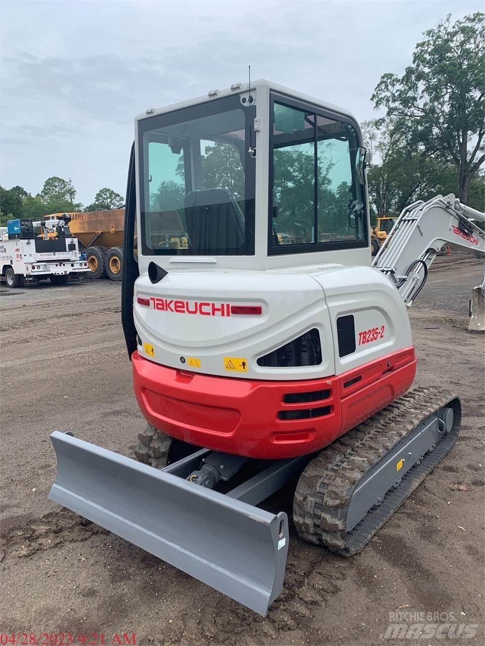 Takeuchi TB235-2 Minigravemaskiner