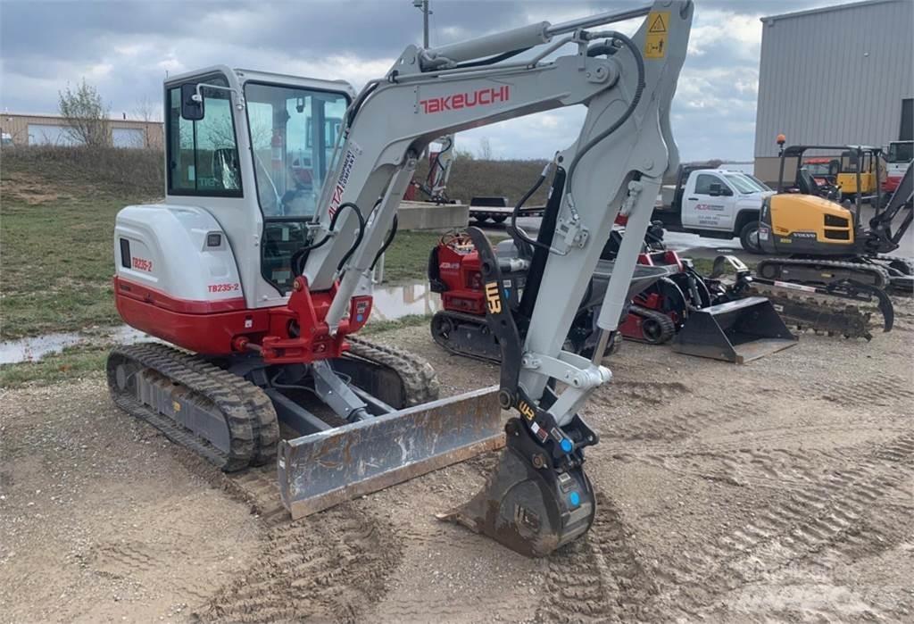 Takeuchi TB235-2 Minigravemaskiner