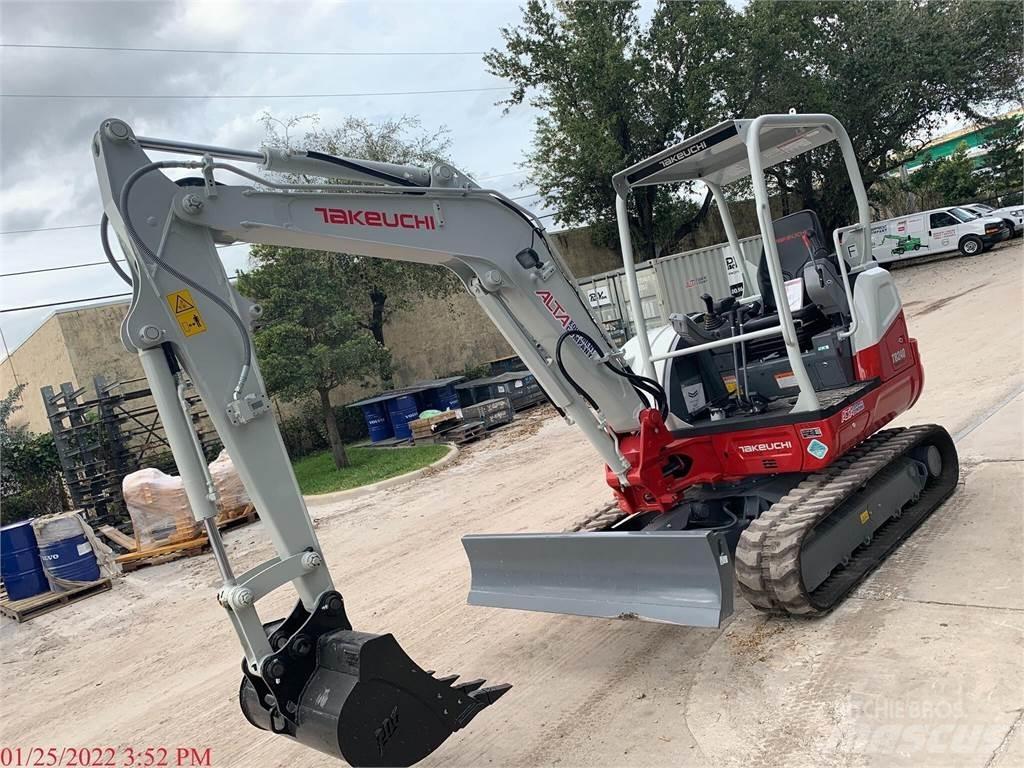 Takeuchi TB240 Minigravemaskiner