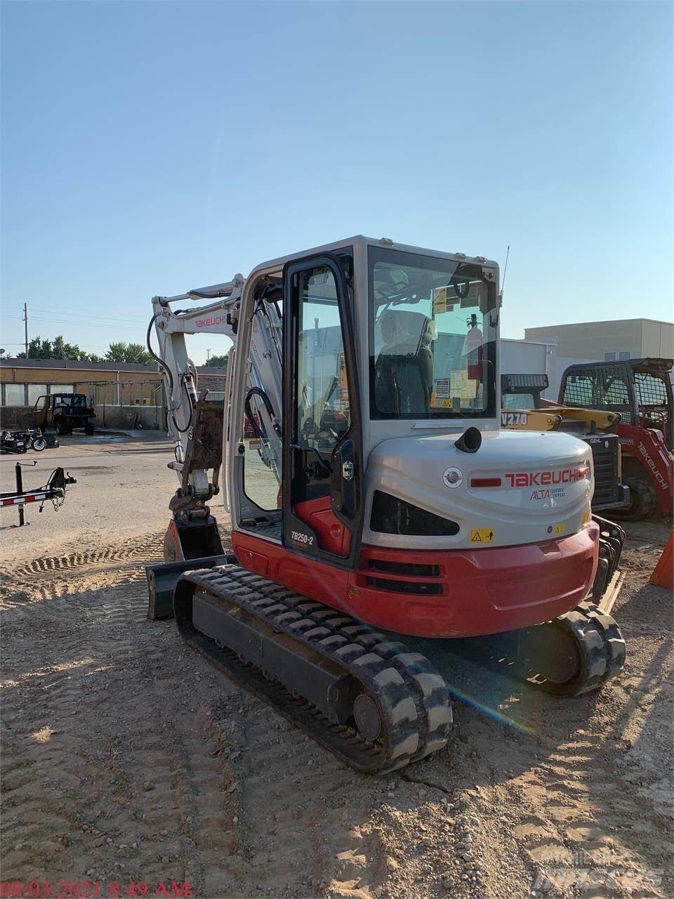 Takeuchi TB250-2 Minigravemaskiner