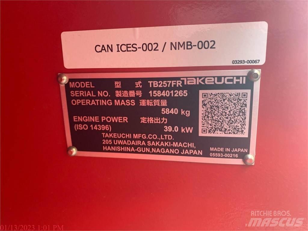 Takeuchi TB257FR Gravemaskiner på larvebånd