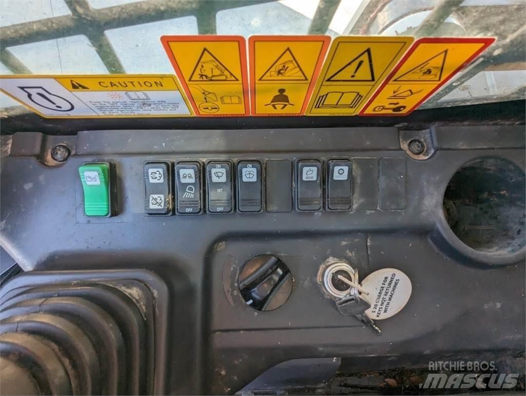 Takeuchi TL12V2 Minilæsser - skridstyret