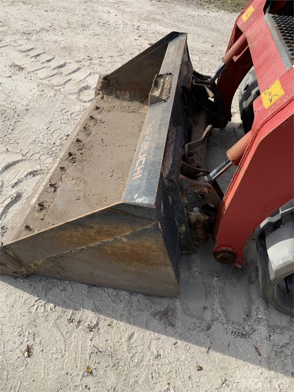 Takeuchi TL8 Minilæsser - skridstyret