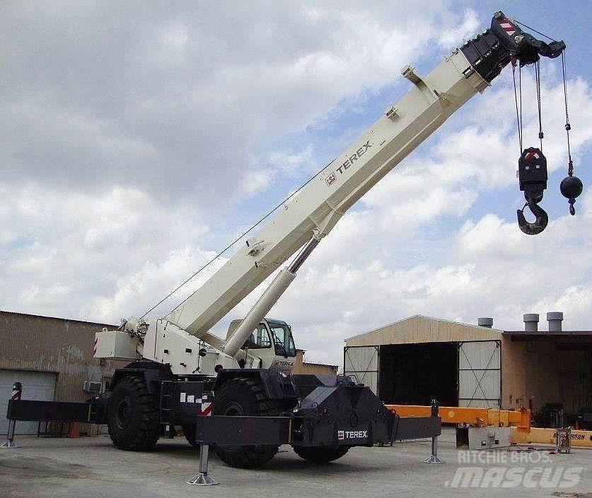Terex RT130 Kraner til hårdt terræn