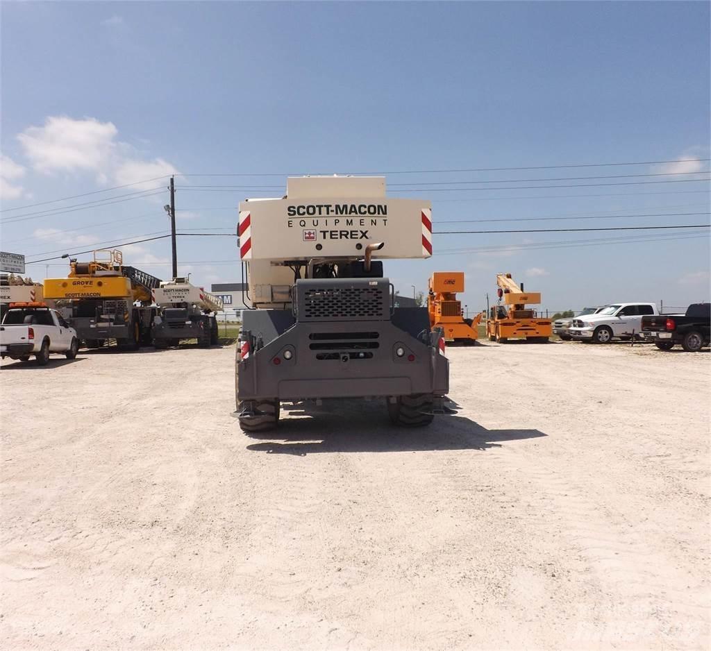Terex RT230-2 Kraner til hårdt terræn
