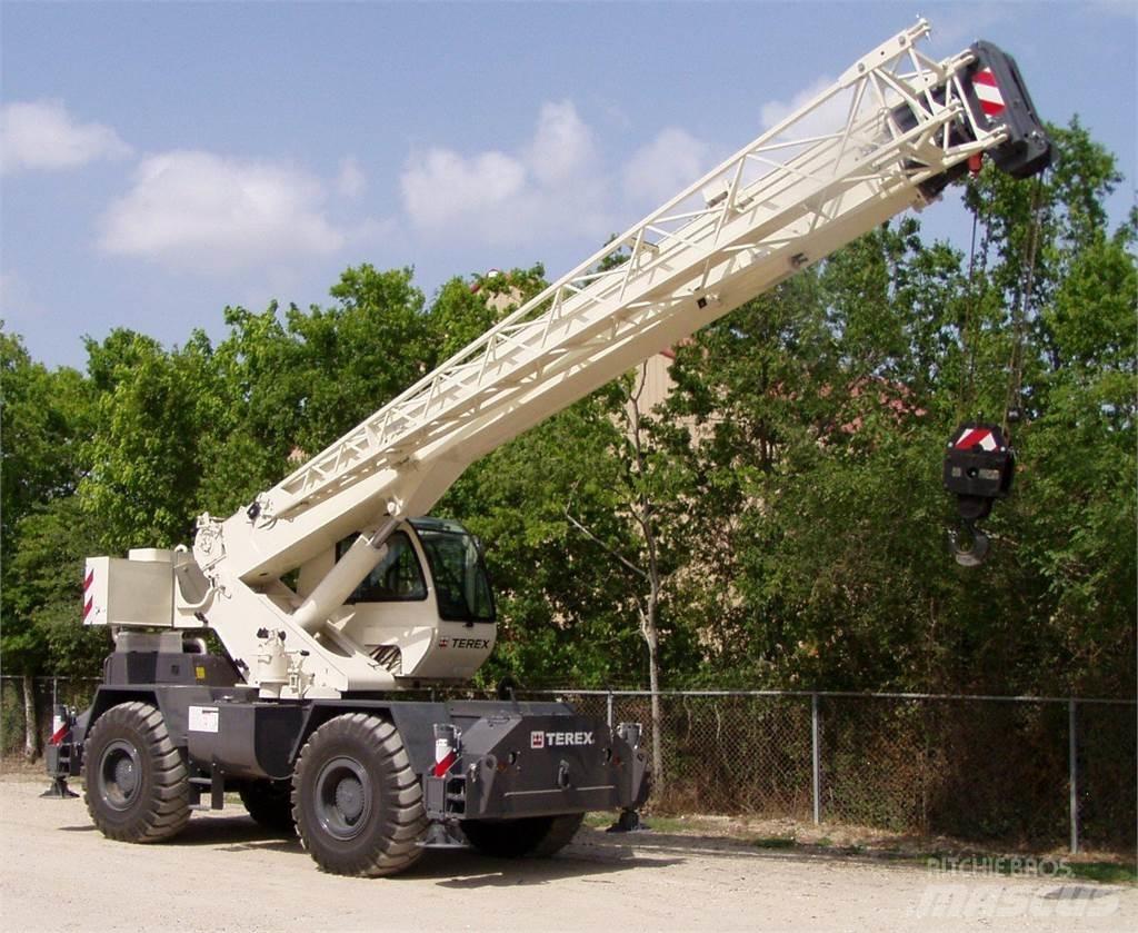 Terex RT230-2 Kraner til hårdt terræn