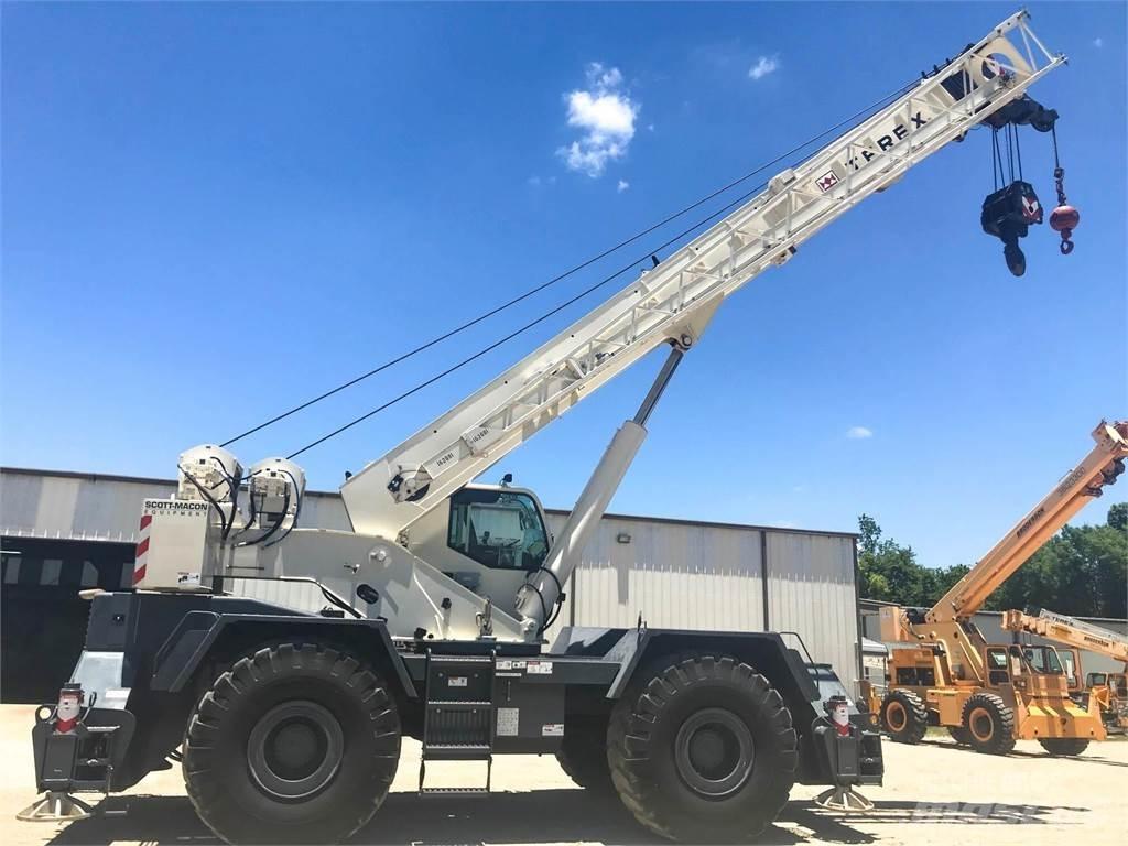 Terex RT670 Kraner til hårdt terræn