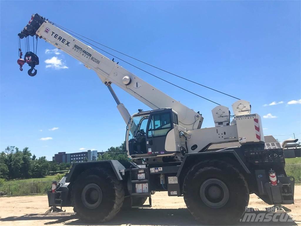Terex RT670 Kraner til hårdt terræn
