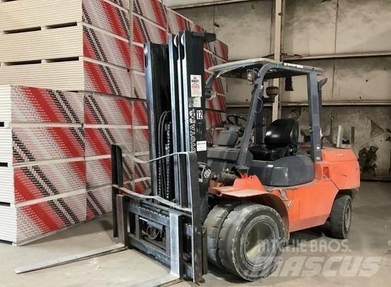 Toyota 7FDU45 Gaffeltrucks - andre