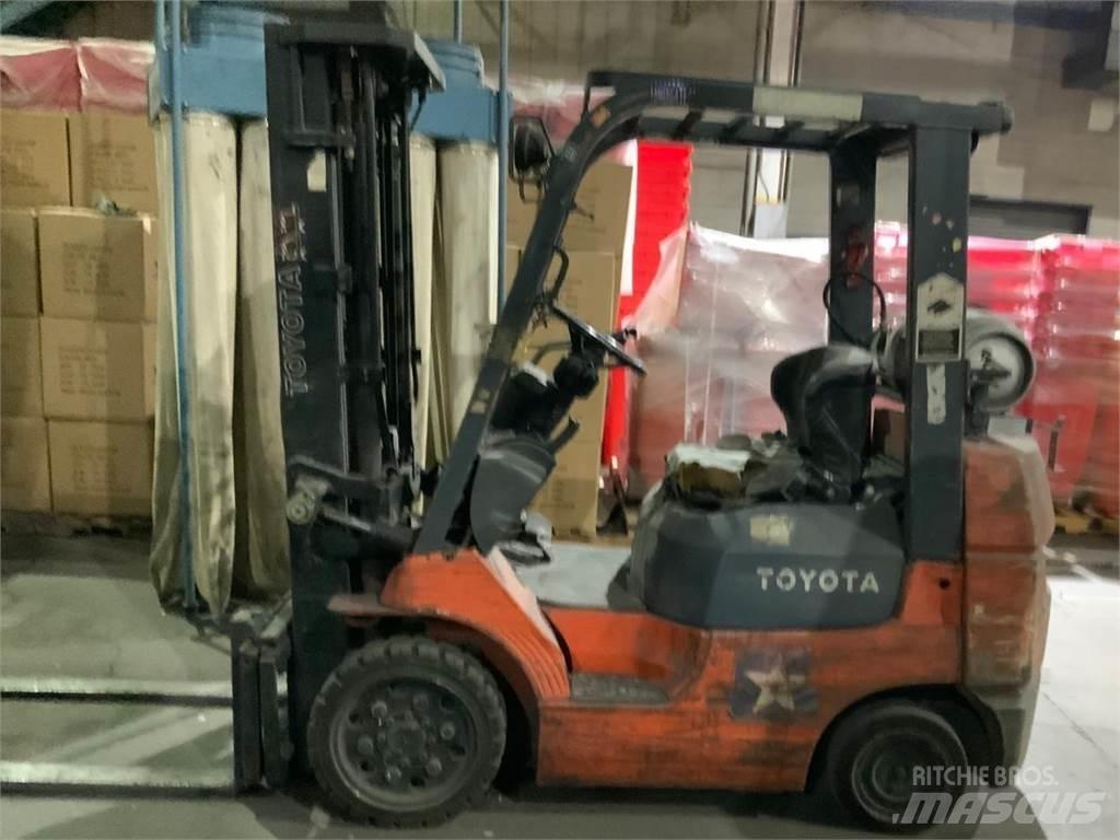 Toyota 7FGCU25 Gaffeltrucks - andre