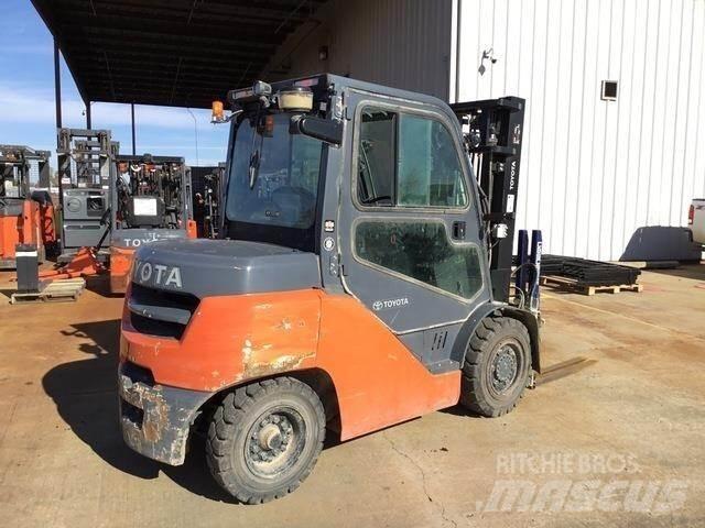 Toyota 8FD35U Gaffeltrucks - andre