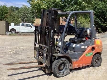 Toyota 8FGU25 Gaffeltrucks - andre