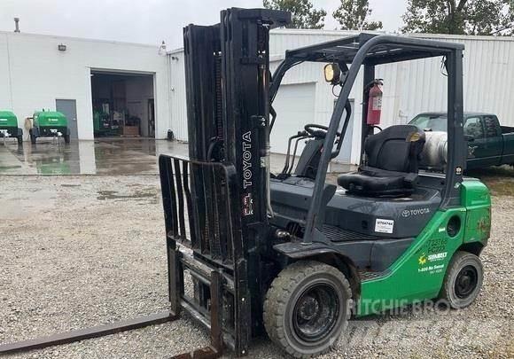 Toyota 8FGU25 Gaffeltrucks - andre