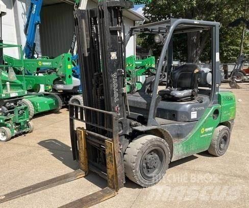 Toyota 8FGU30 Gaffeltrucks - andre