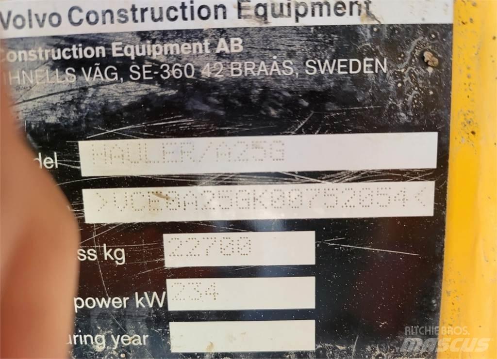 Volvo A25G Terrængående lastbiler
