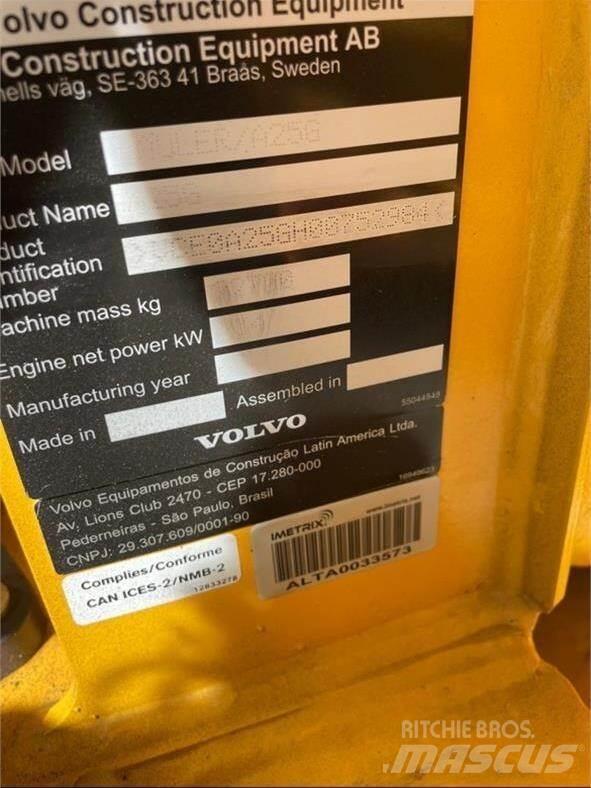 Volvo A25G Terrængående lastbiler