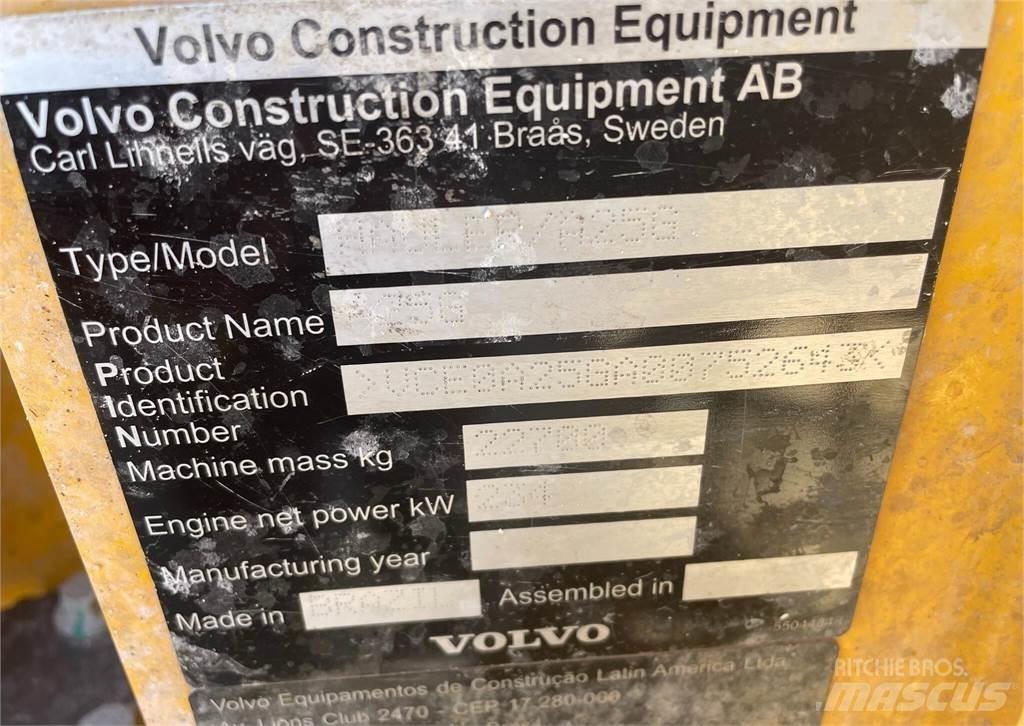 Volvo A25G Terrængående lastbiler
