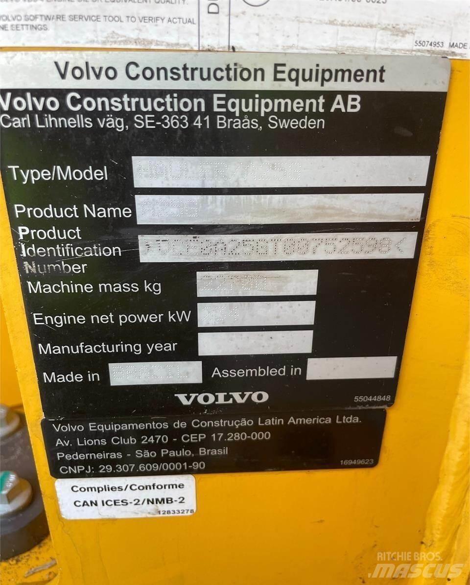 Volvo A25G Terrængående lastbiler