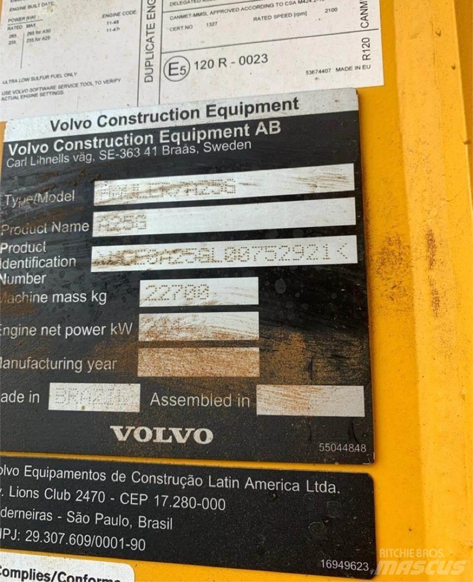 Volvo A25G Terrængående lastbiler
