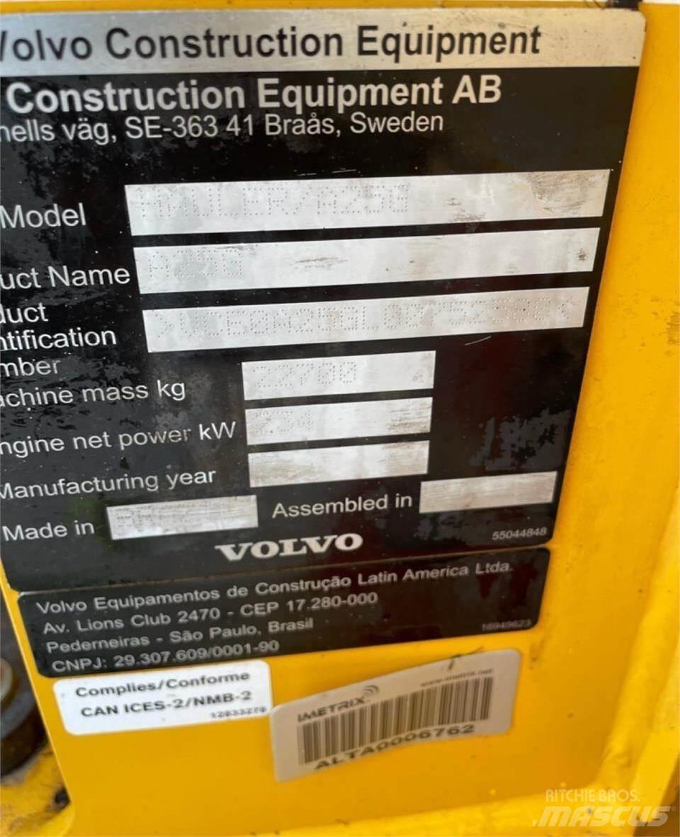 Volvo A25G Terrængående lastbiler