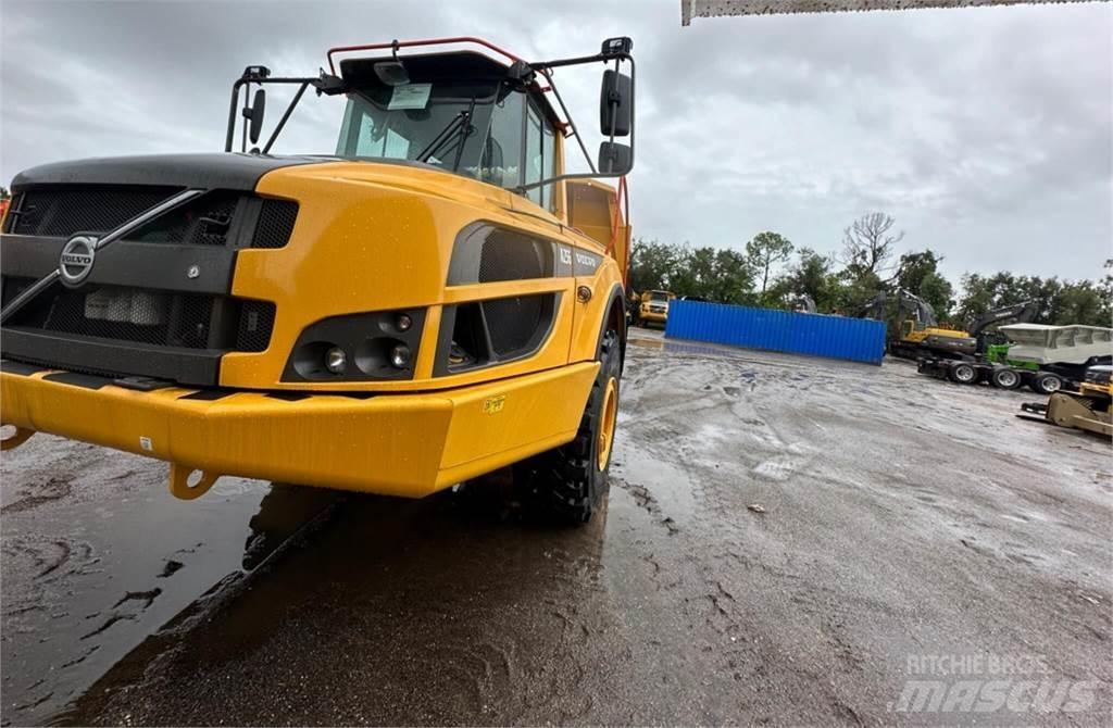 Volvo A25G Terrængående lastbiler