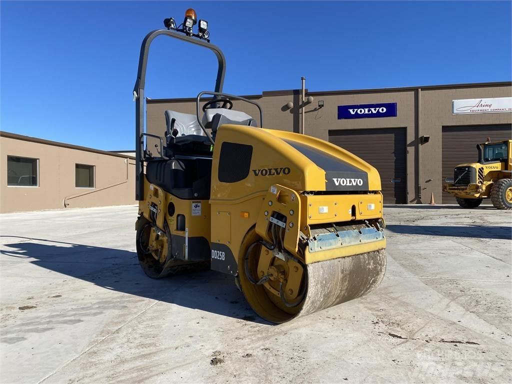 Volvo DD25B Tvilling tromle