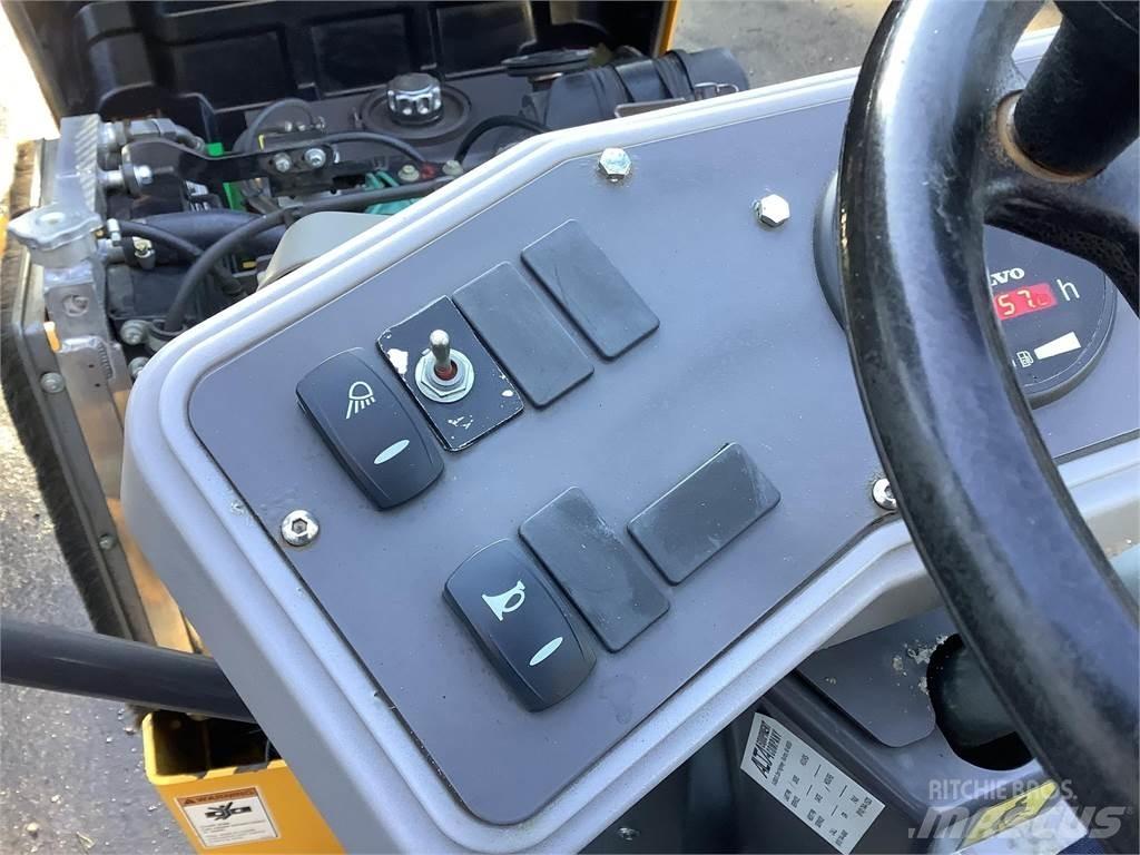 Volvo DD25B Tvilling tromle