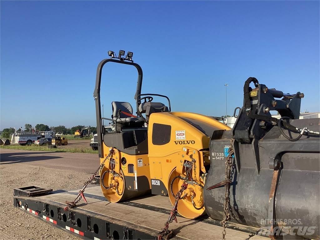 Volvo DD25B Tvilling tromle