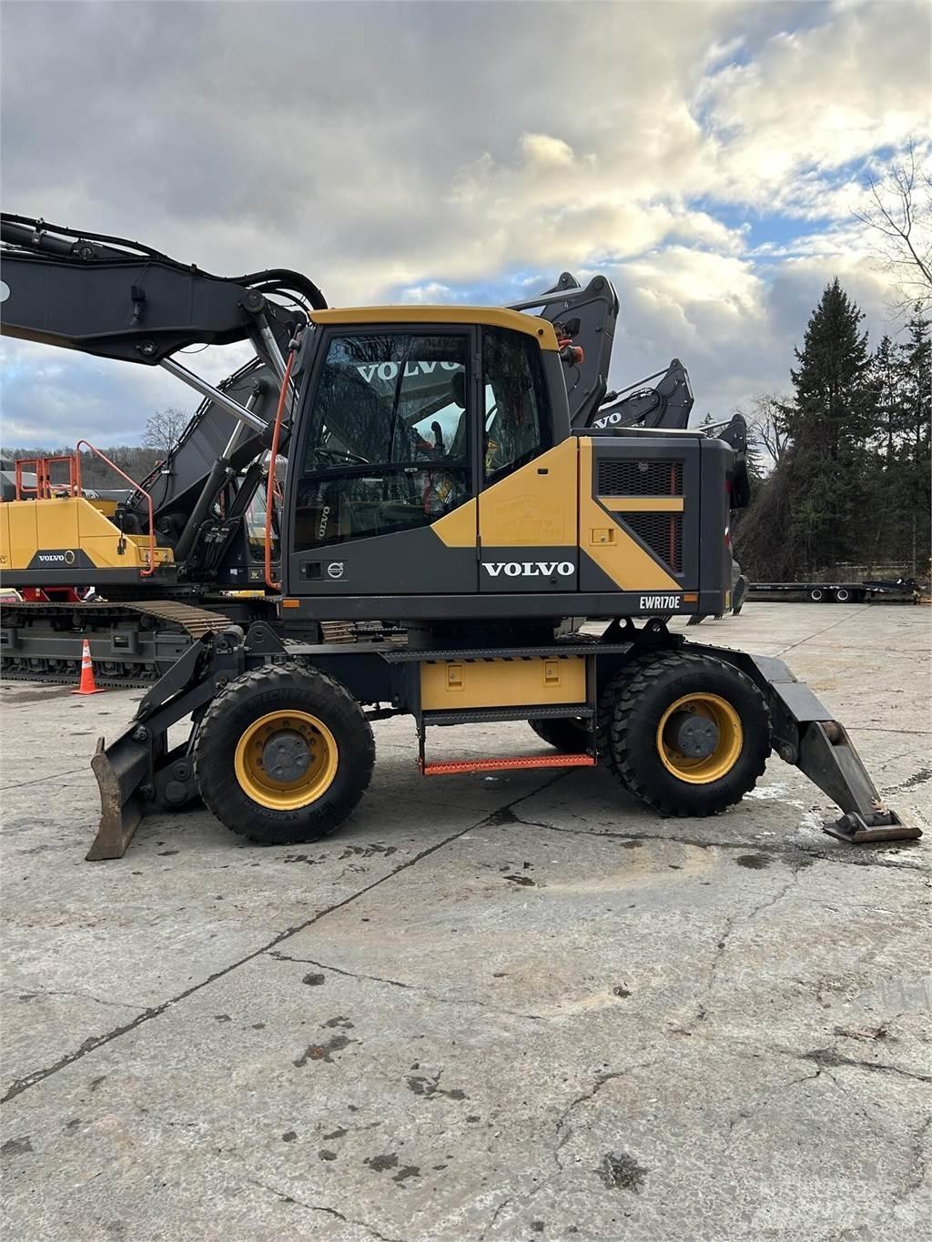 Volvo EWR170E Gravemaskiner på hjul