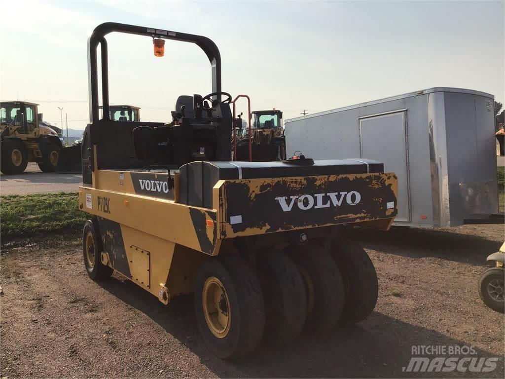 Volvo PT125C Tromle med luftdæk