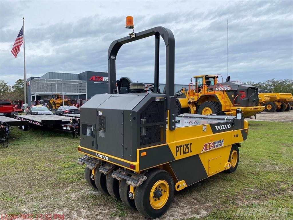 Volvo PT125C Tromle med luftdæk