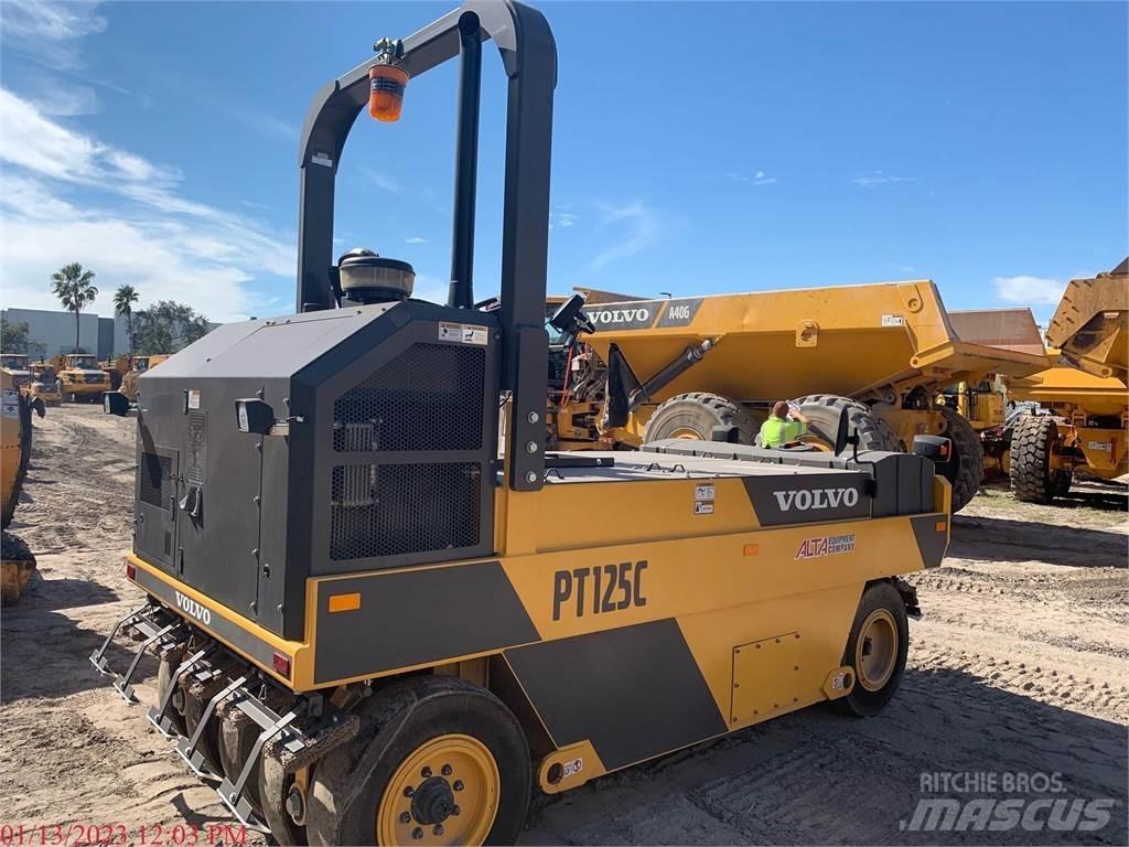 Volvo PT125C Tromle med luftdæk