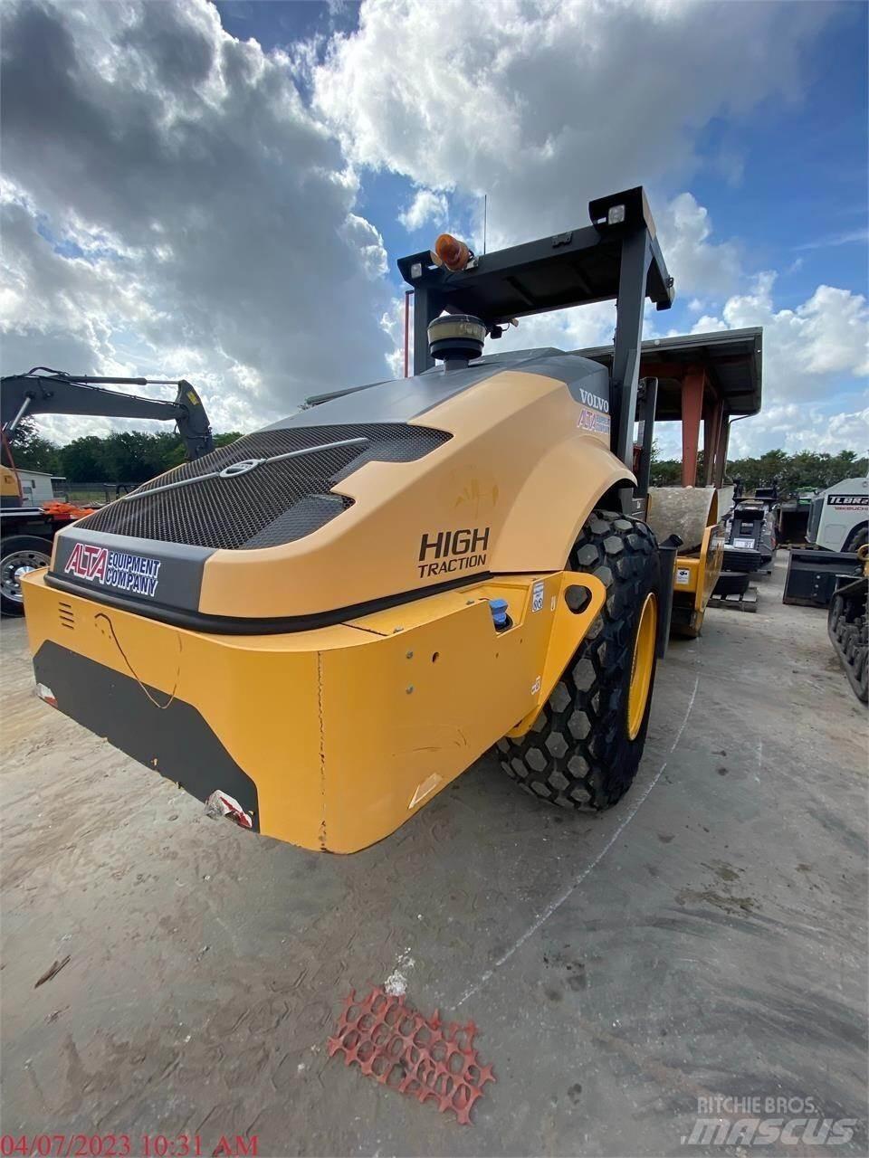 Volvo SD115B Tvilling tromle