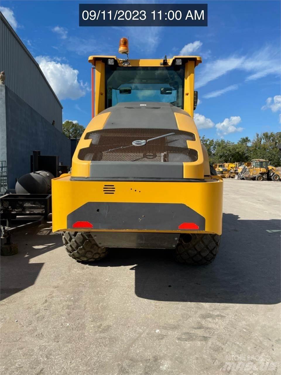 Volvo SD115B Tvilling tromle