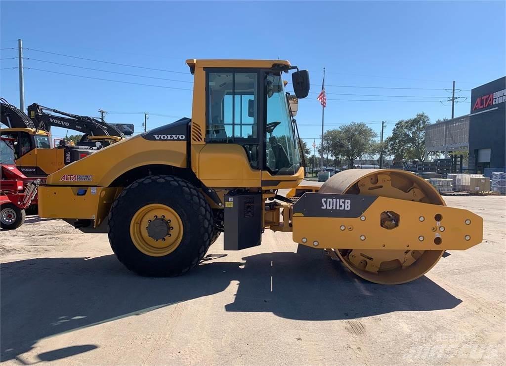 Volvo SD115B Tvilling tromle