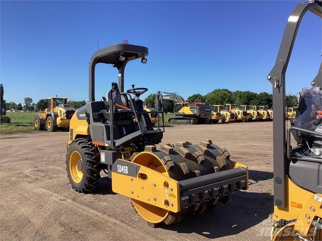Volvo SD45B Tvilling tromle