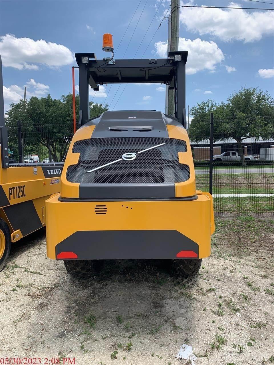 Volvo SD75B Tvilling tromle