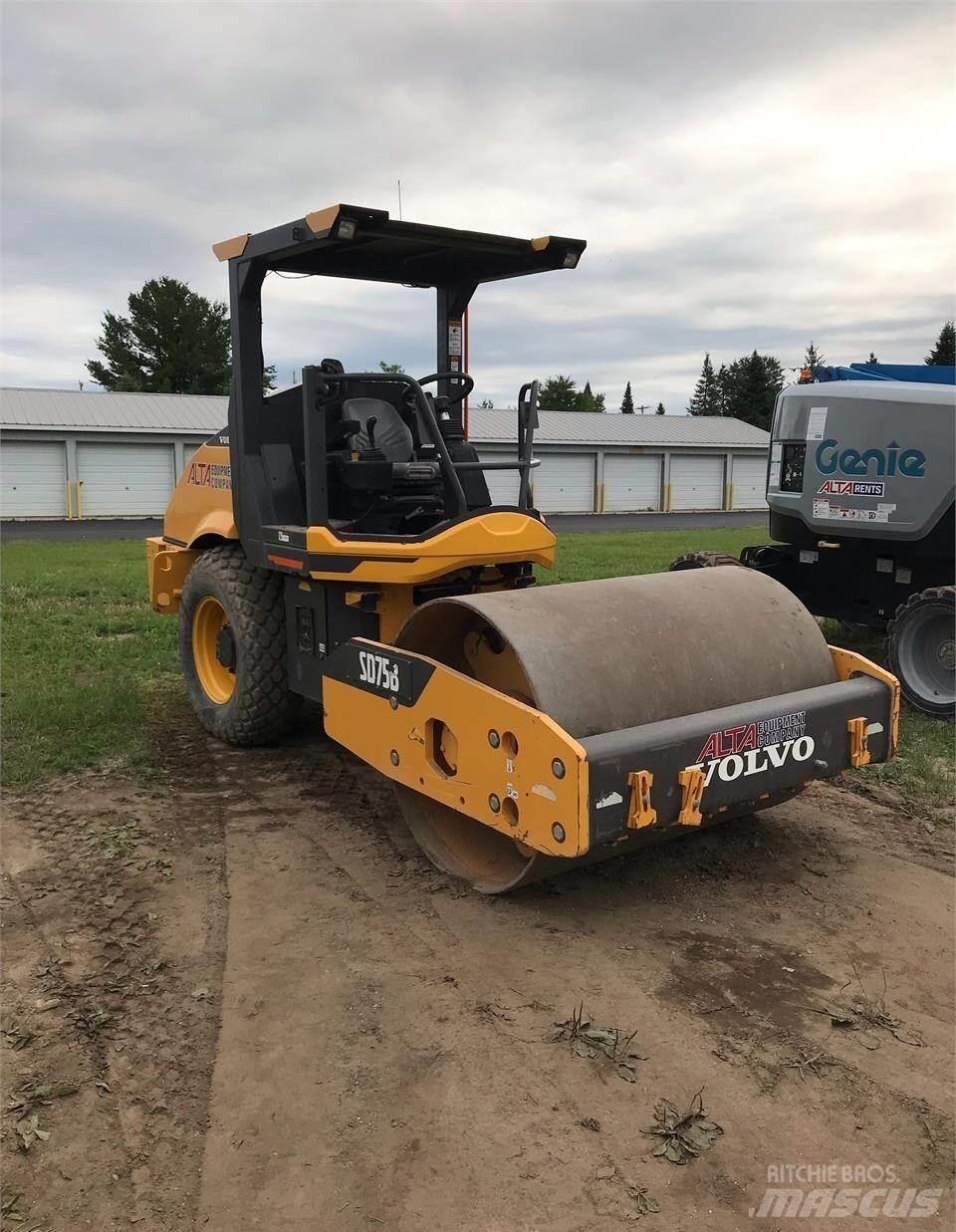 Volvo SD75B Tvilling tromle