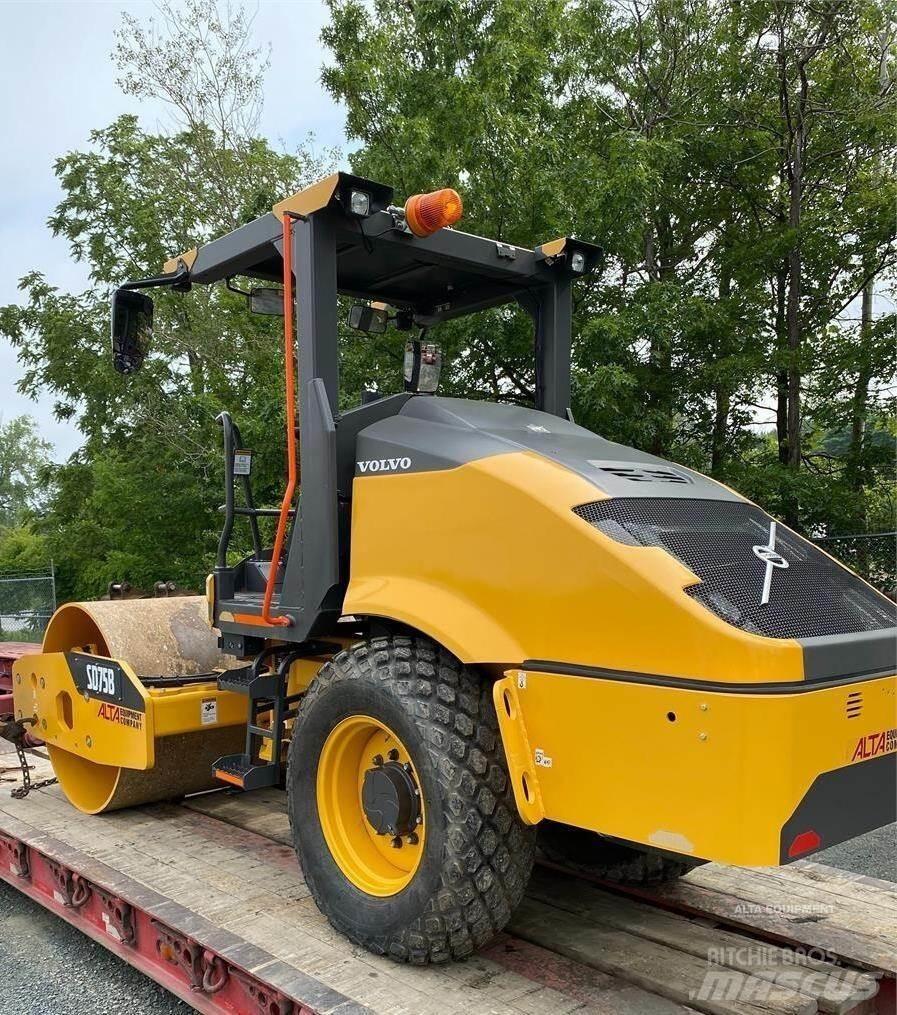 Volvo SD75B Tvilling tromle