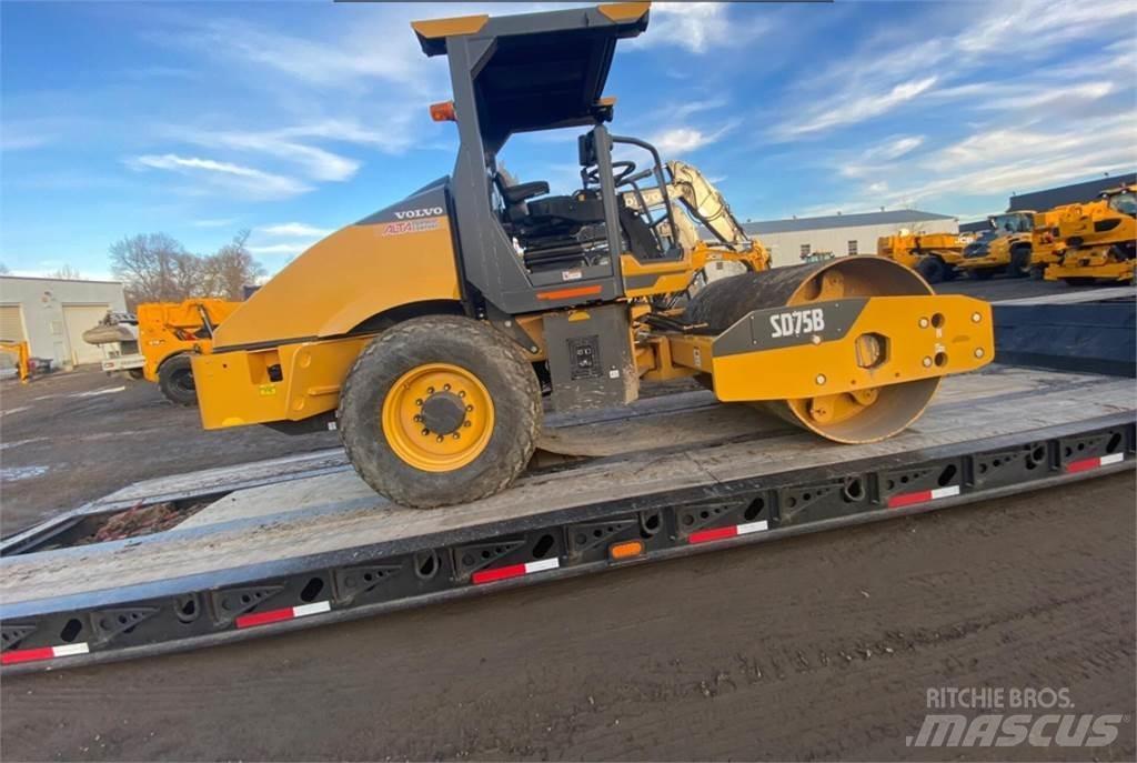 Volvo SD75B Tvilling tromle