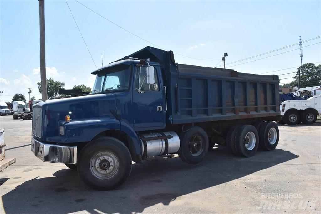 Volvo WG64T Lastbiler med tip