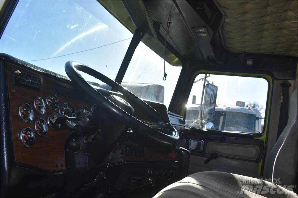 Western Star 4900 Lastbiler med tip