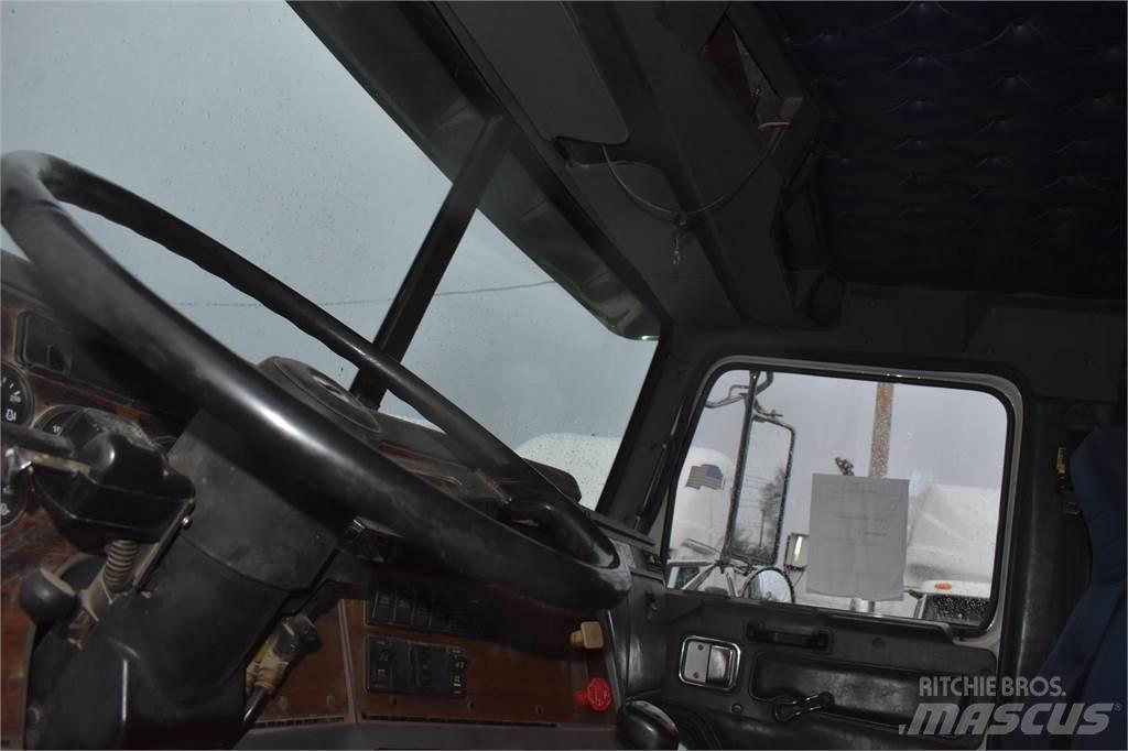 Western Star 4900FA Lastbiler med tip