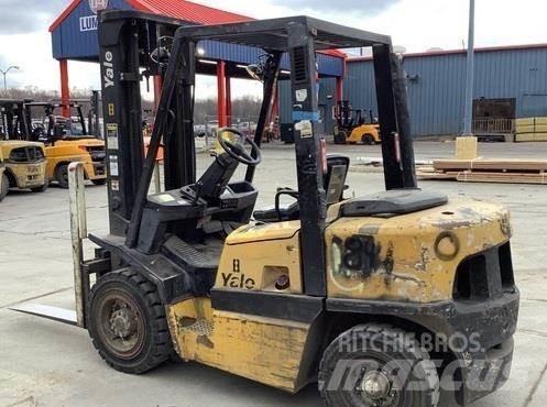 Yale GDP080LJ Gaffeltrucks - andre