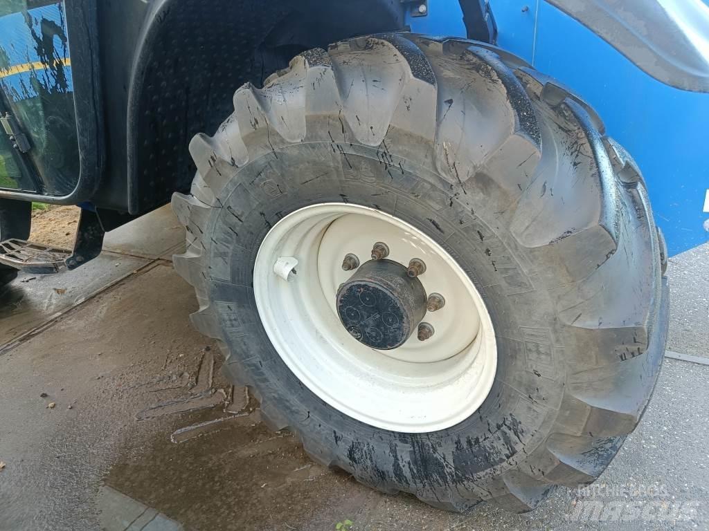 New Holland LM7.35 Teleskoplæssere til landbrug