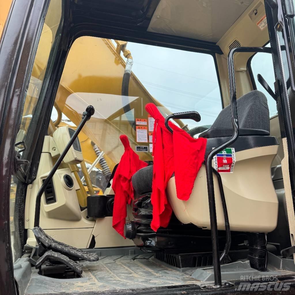 CAT 330 C Gravemaskiner på larvebånd