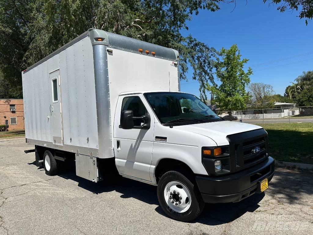 Ford E 450 SD Slamsuger