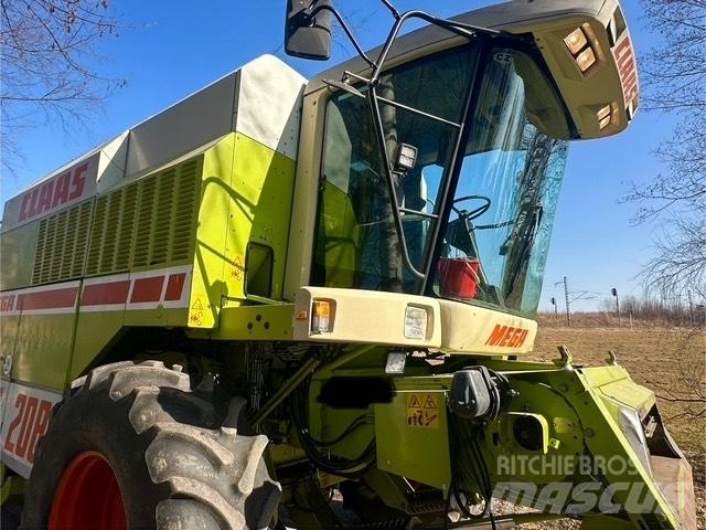 CLAAS Mega 208 Mejetærskere